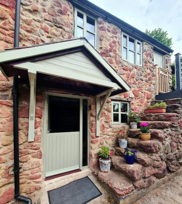 Mill Cottage Garden Annexe Ньютон Эбэт Экстерьер фото