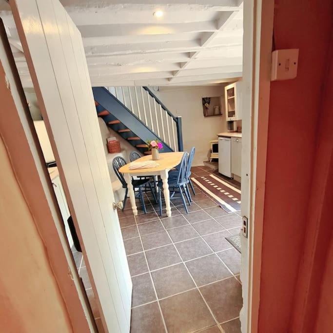 Mill Cottage Garden Annexe Ньютон Эбэт Экстерьер фото